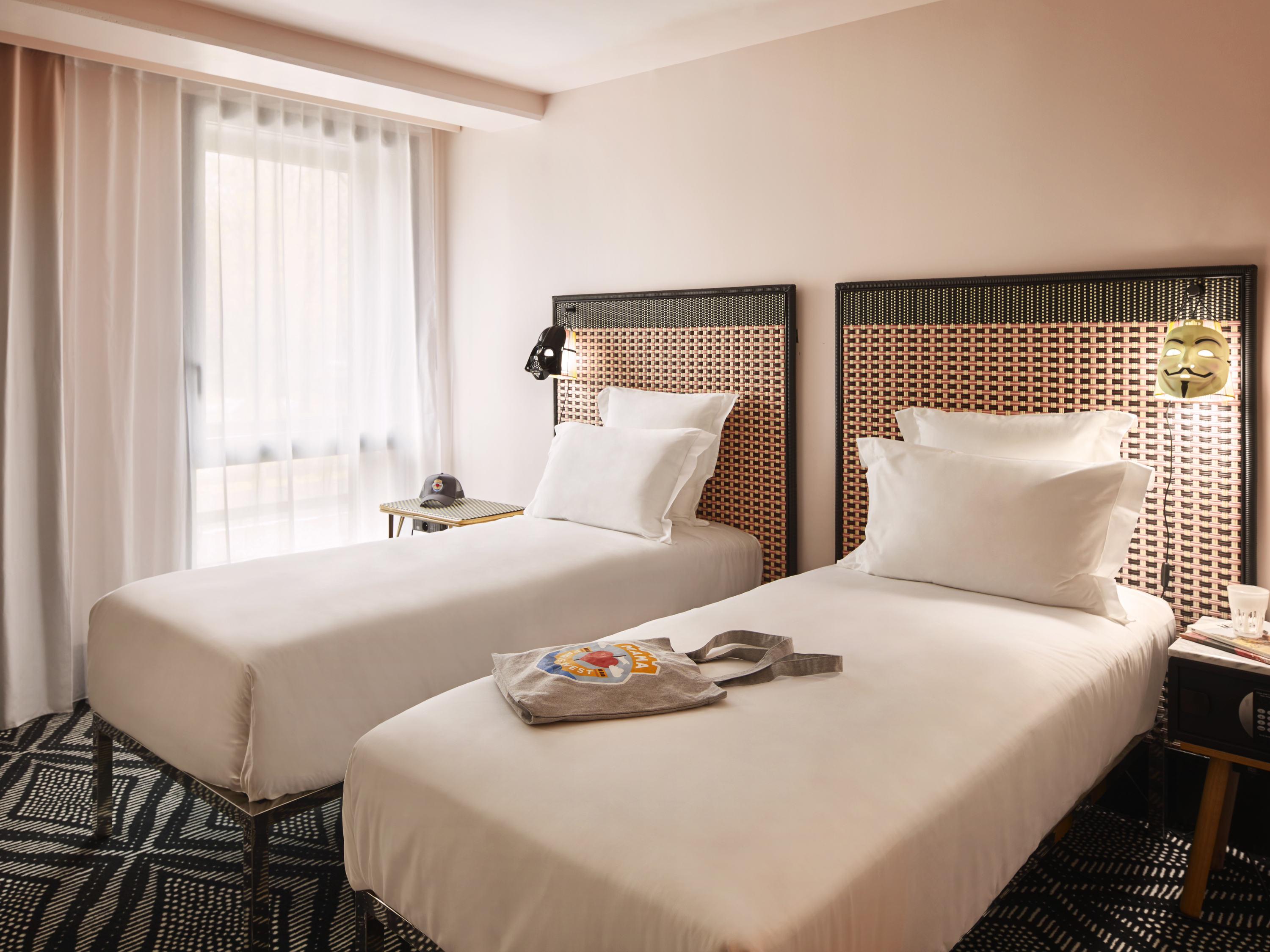 Mama Shelter Paris West Hotel Екстериор снимка