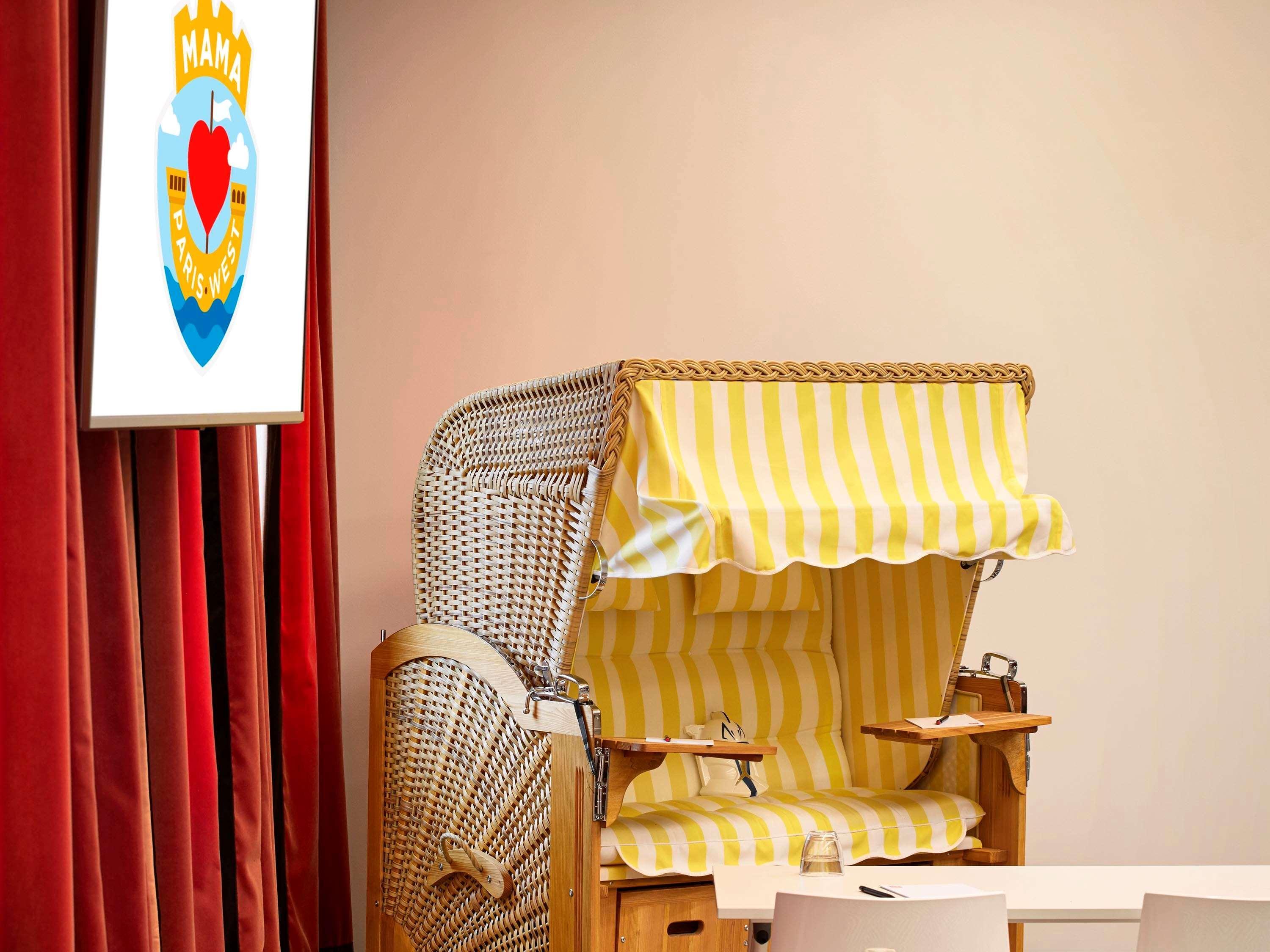 Mama Shelter Paris West Hotel Екстериор снимка