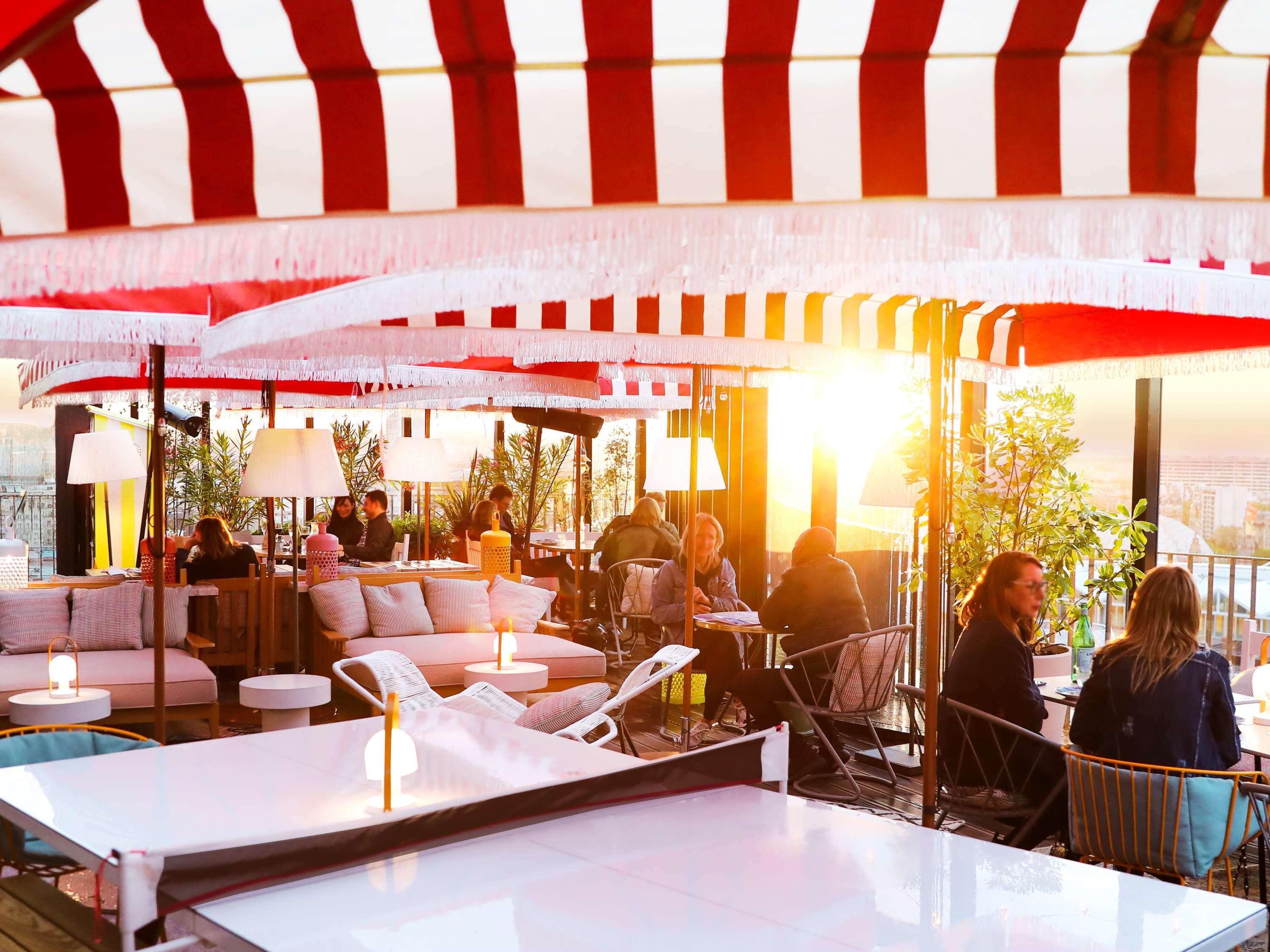 Mama Shelter Paris West Hotel Екстериор снимка
