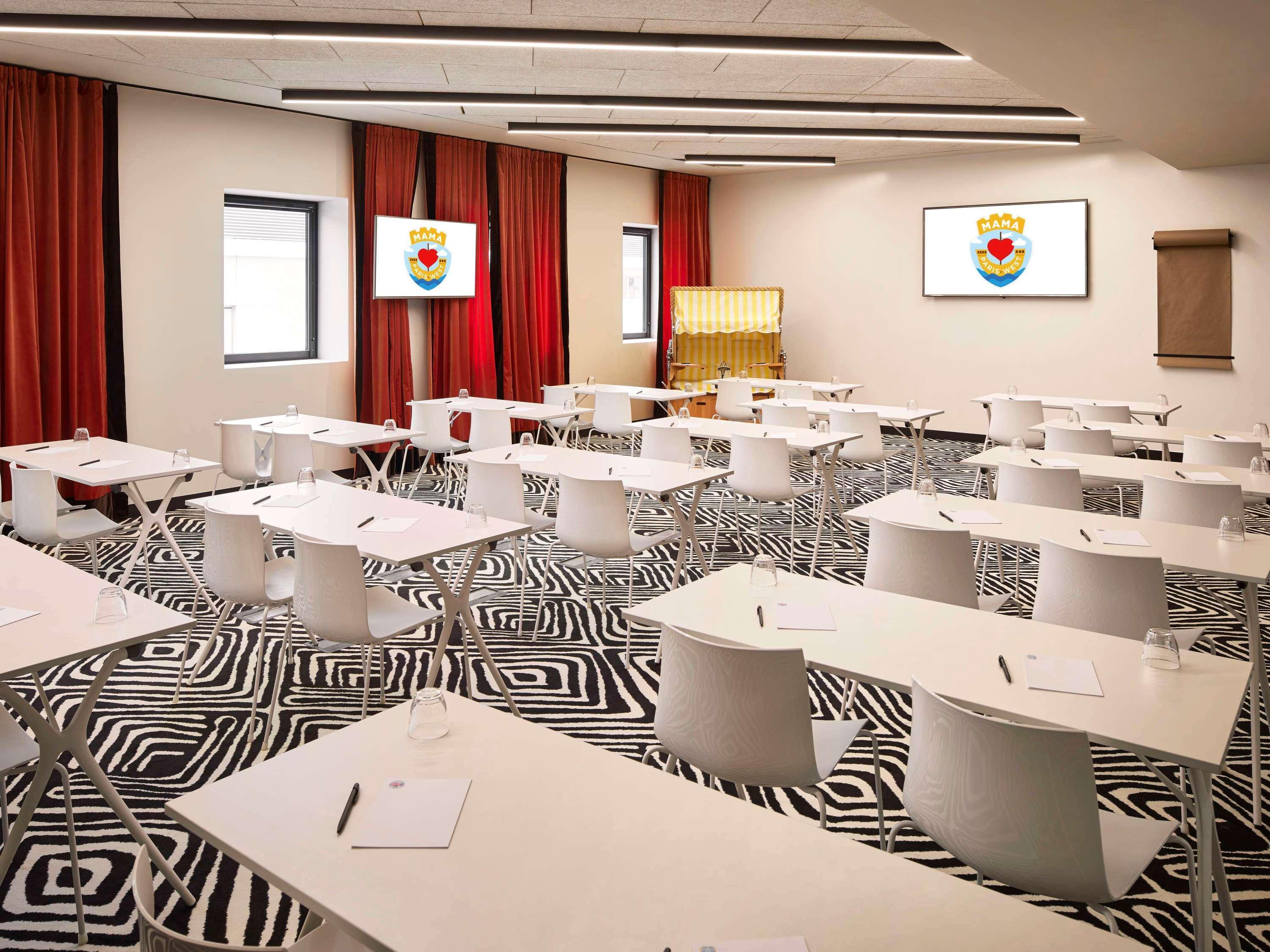 Mama Shelter Paris West Hotel Екстериор снимка