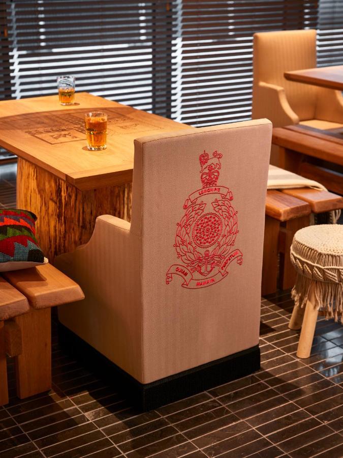 Mama Shelter Paris West Hotel Екстериор снимка
